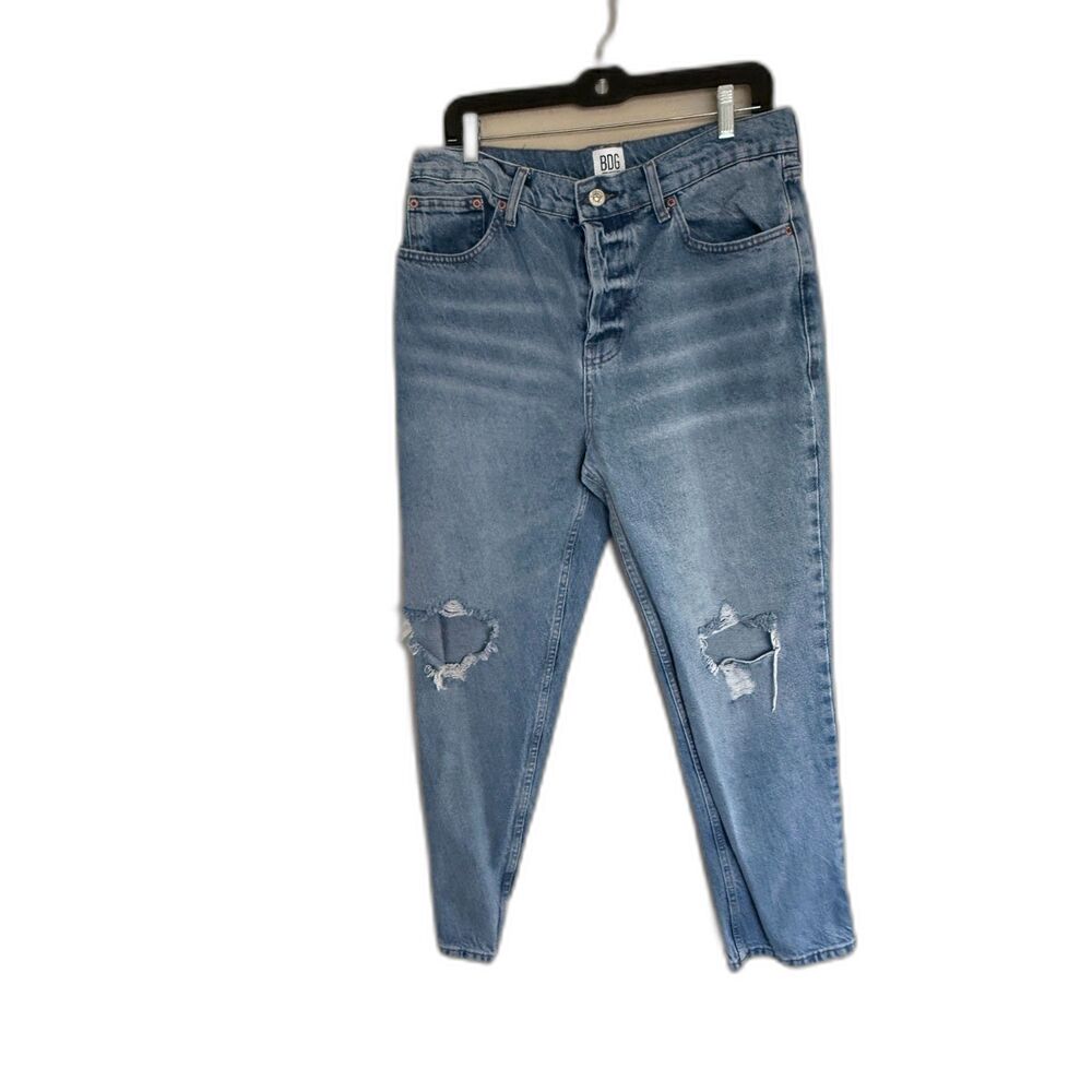 BDG Urban Outfitters Distressed Light Wash Dad Jeans W34